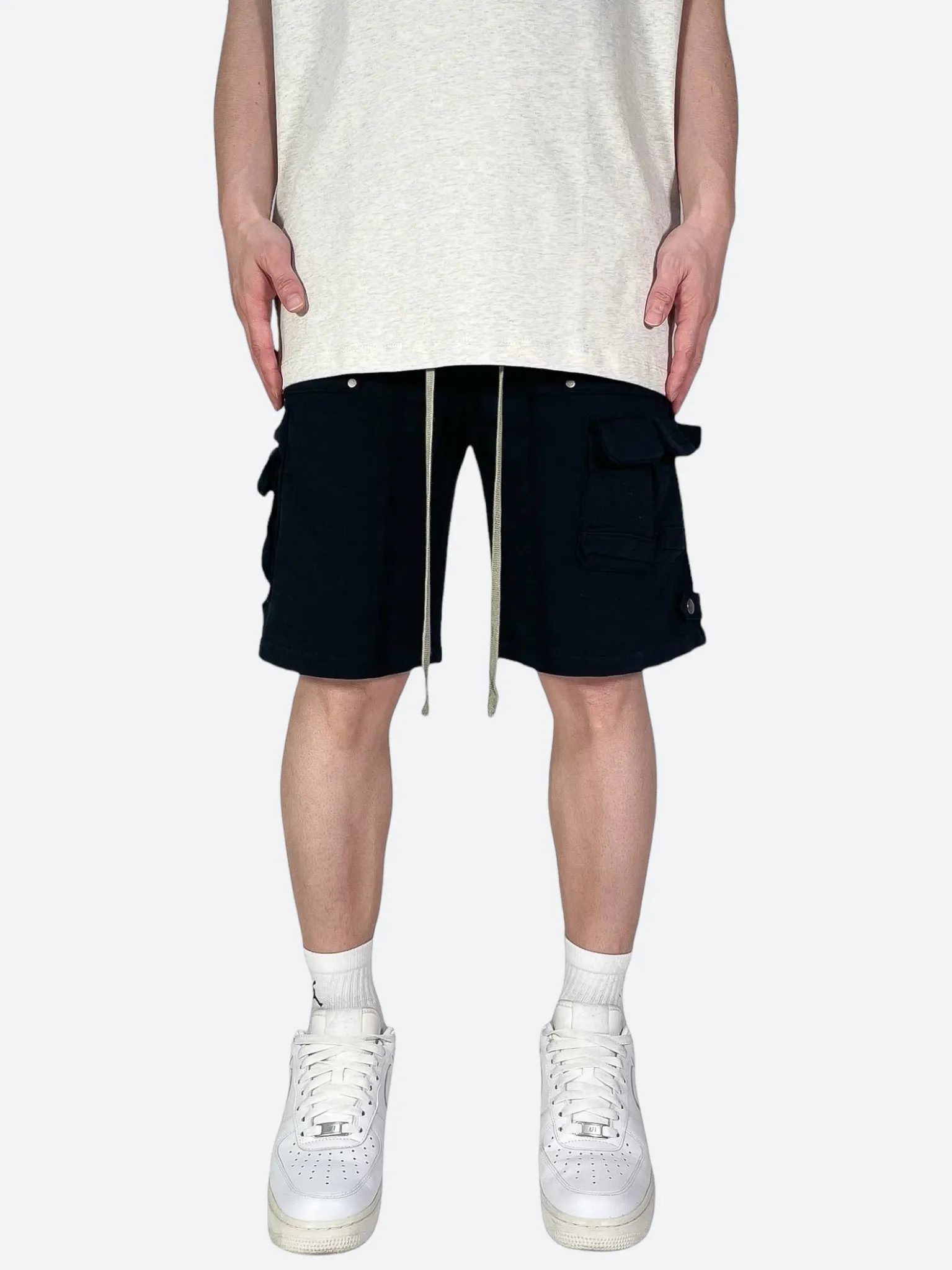 BLACKOUT UTILITY SHORTS：ブラックアウトユーティリティショーツ