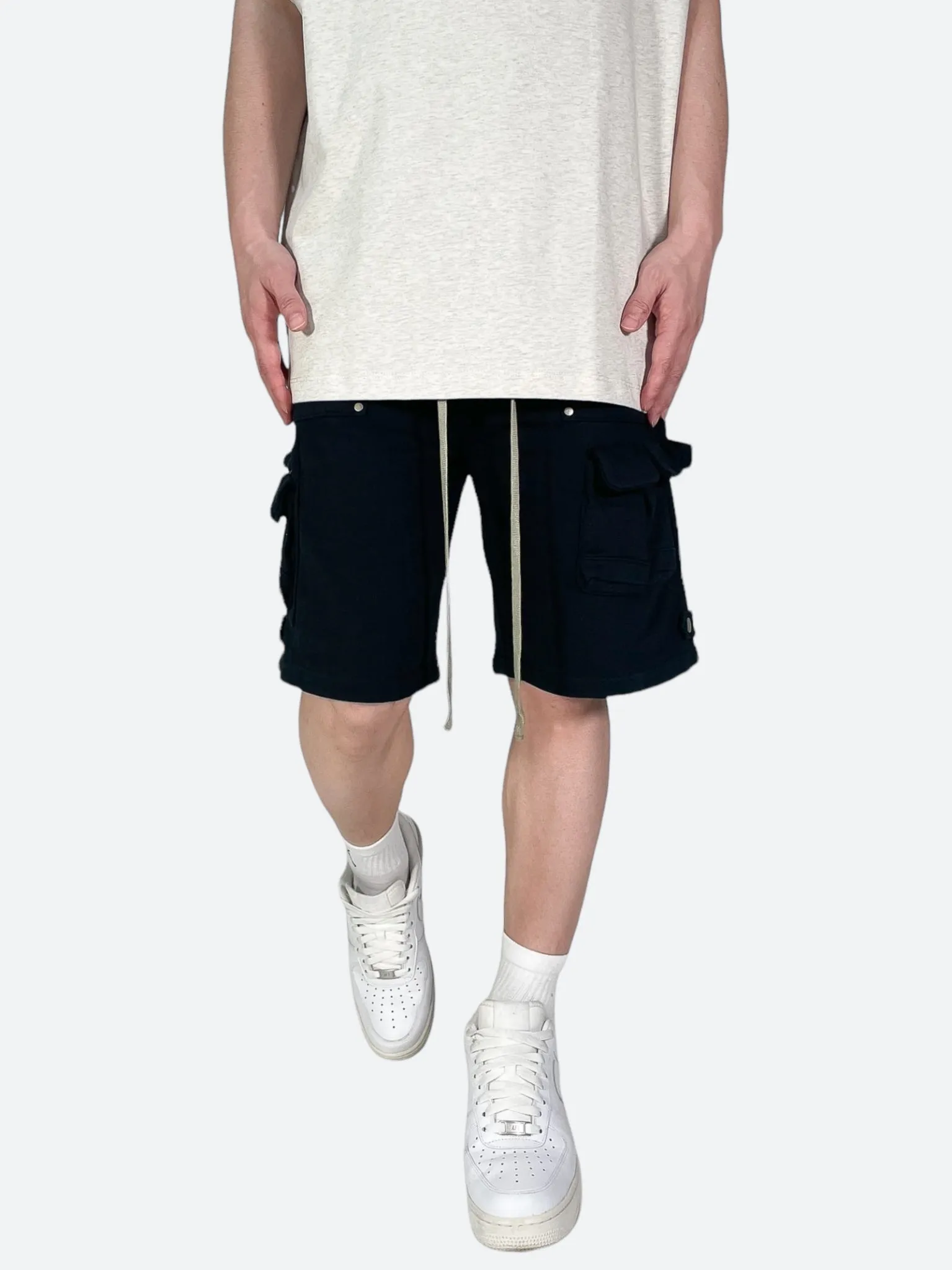 BLACKOUT UTILITY SHORTS：ブラックアウトユーティリティショーツ