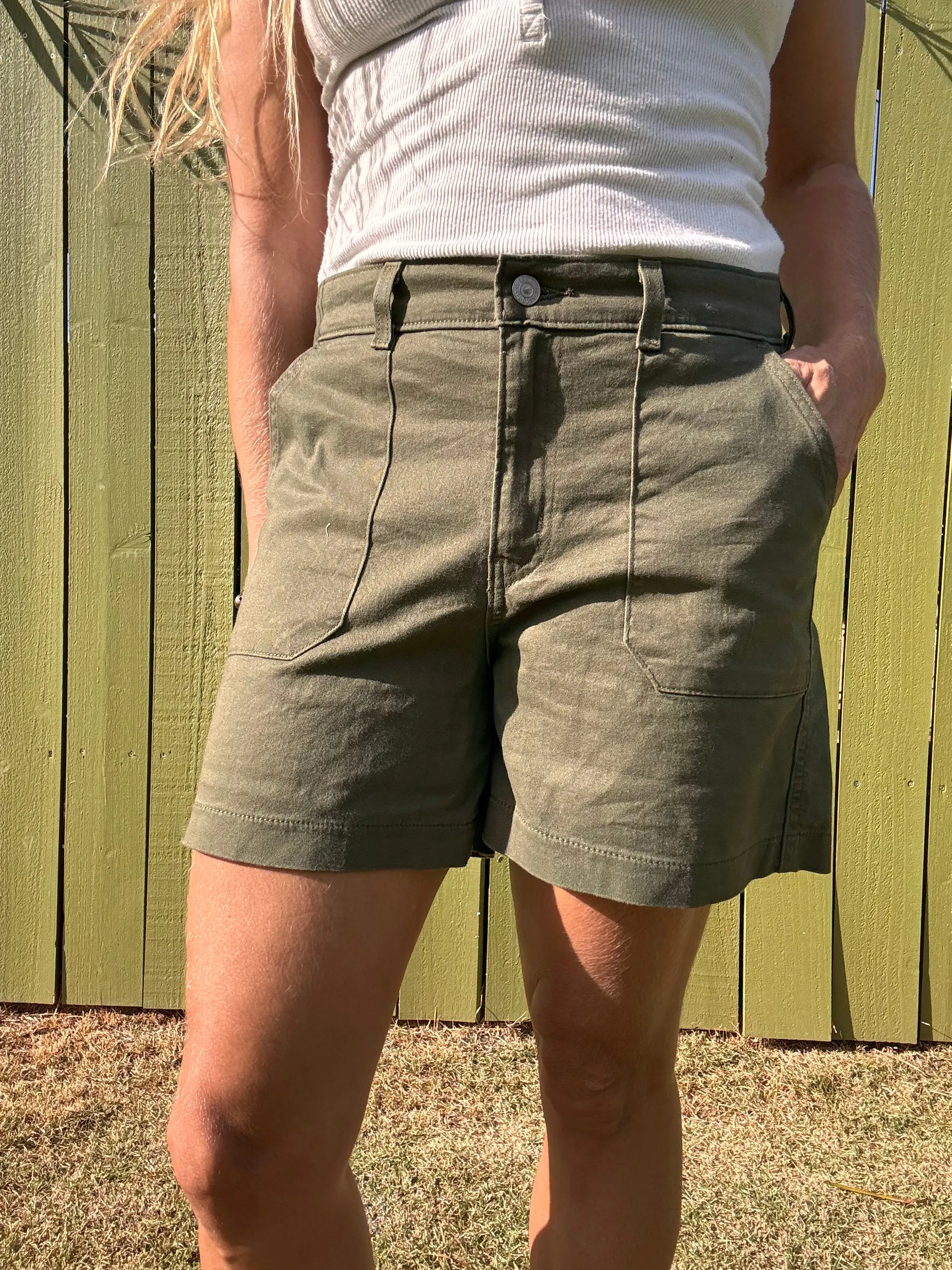 LEVIS Utility Shorts - Olive Night